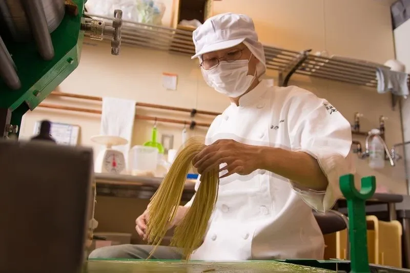 自家製麺中　　横6